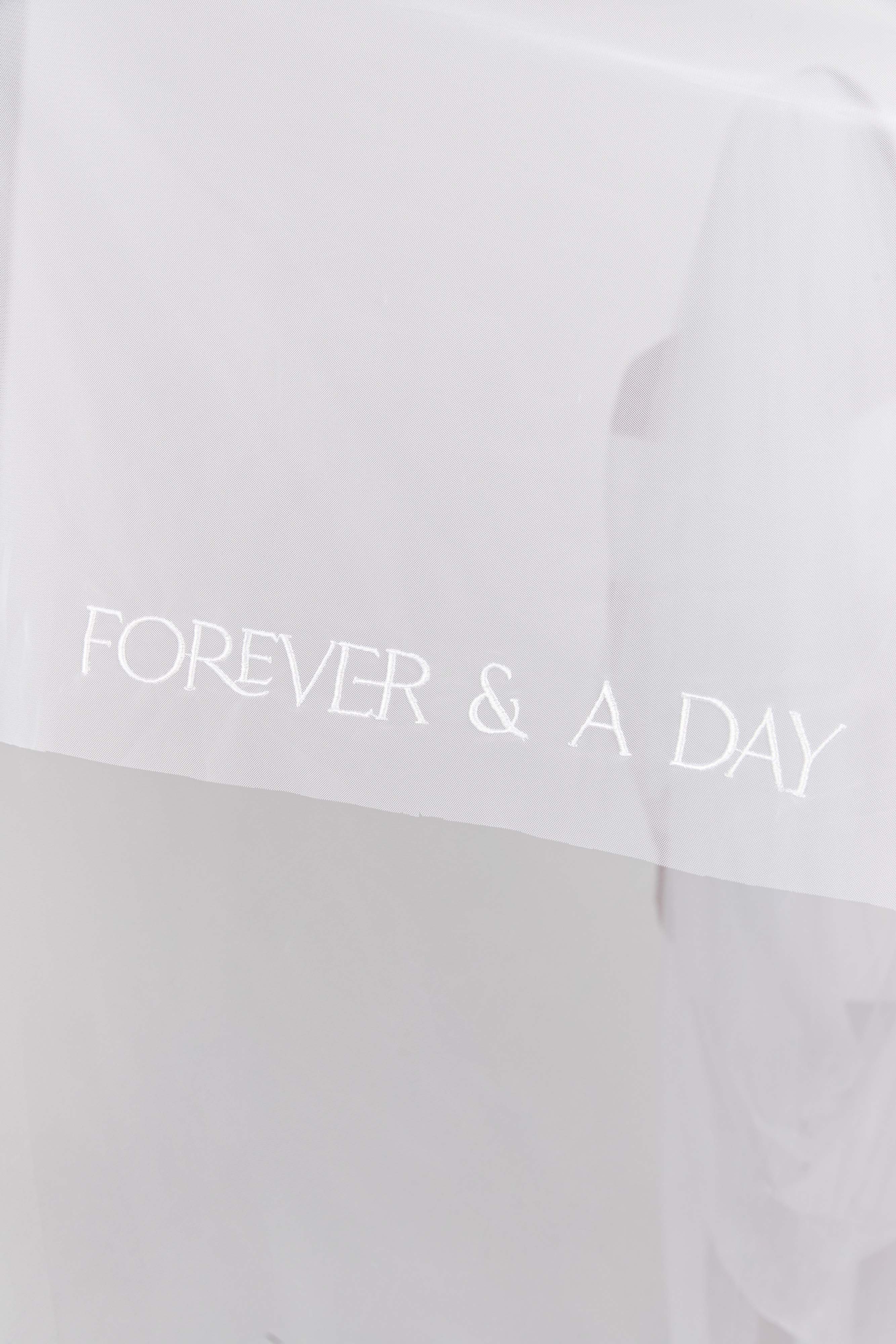 Margareta Veil - White