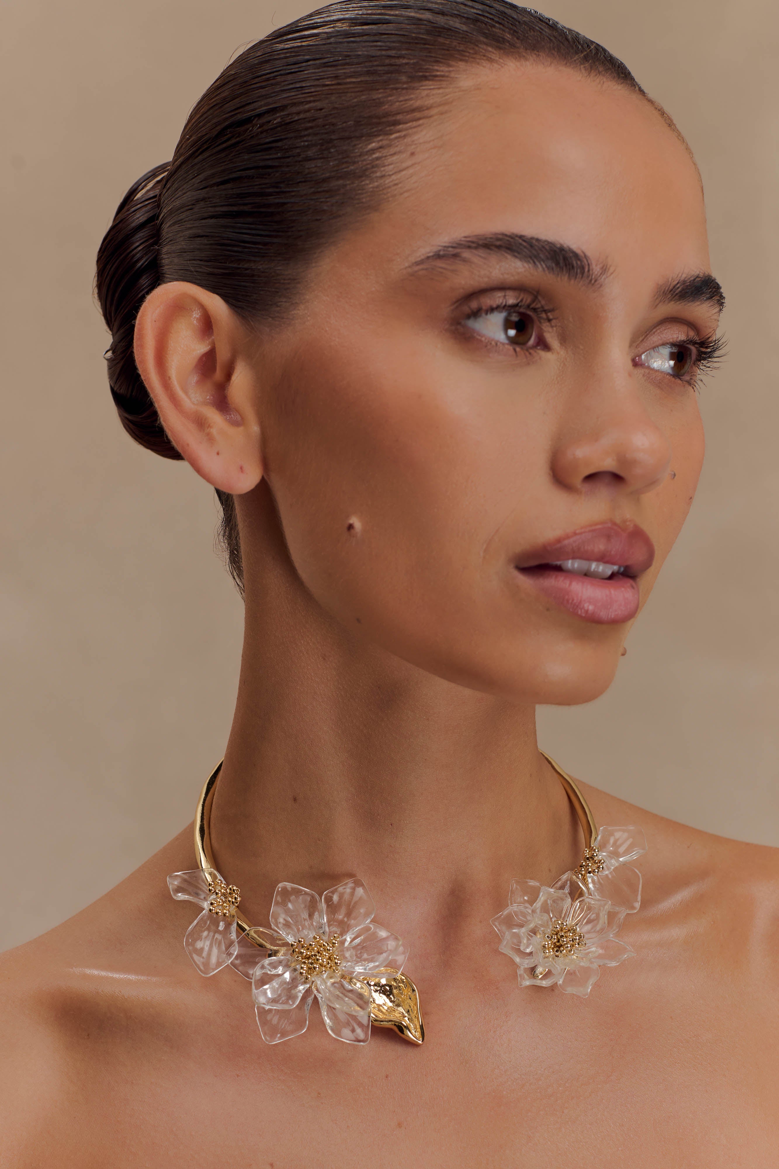 Naomi Acrylic Flower Necklace - Gold